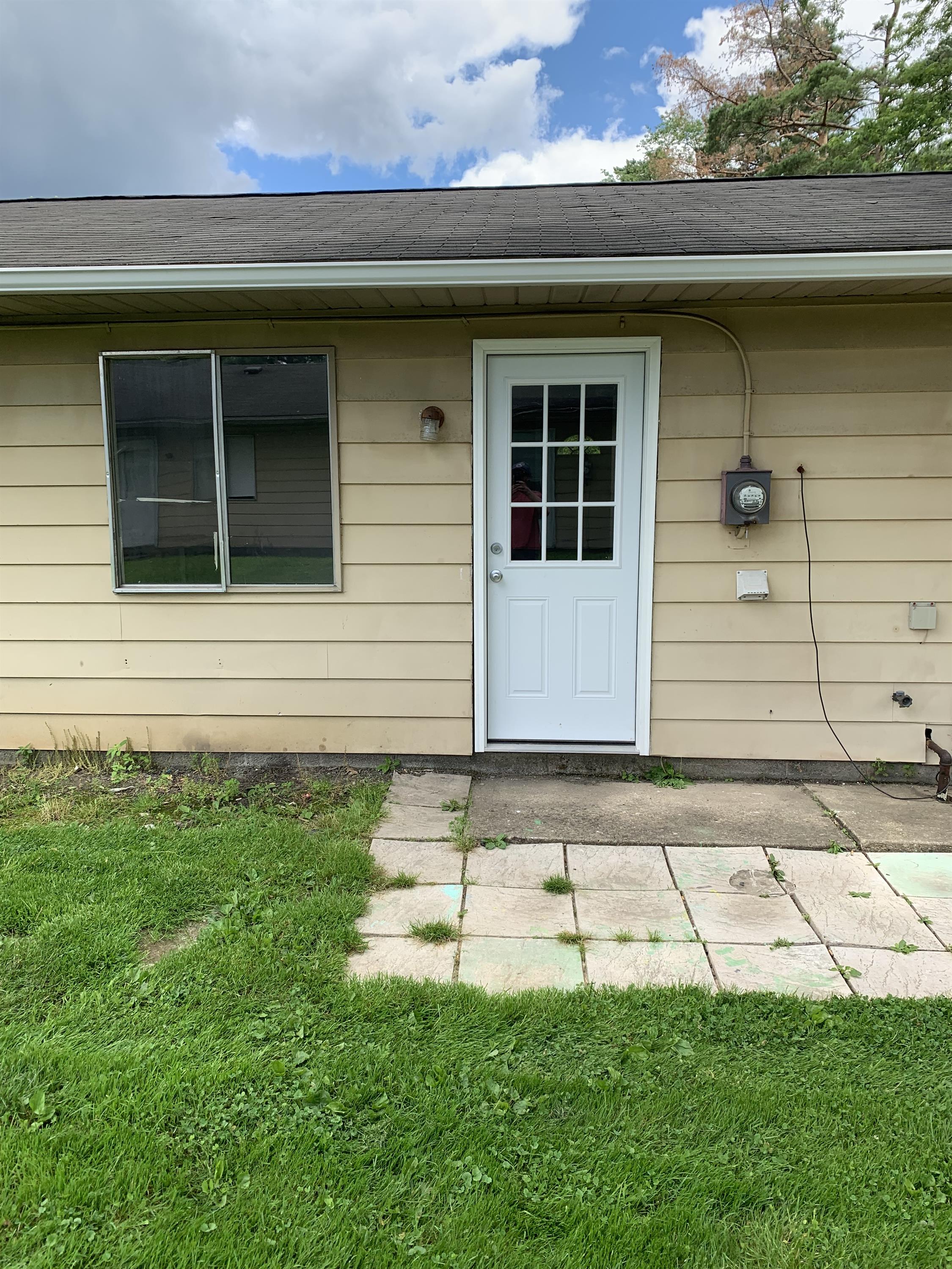 162 Bernower Ave Southwest